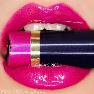 Kiss For a Cause Lipsense